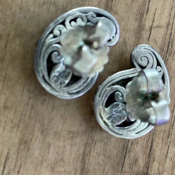 John Hardy Earrings & Brooch - Picture 2 of 9